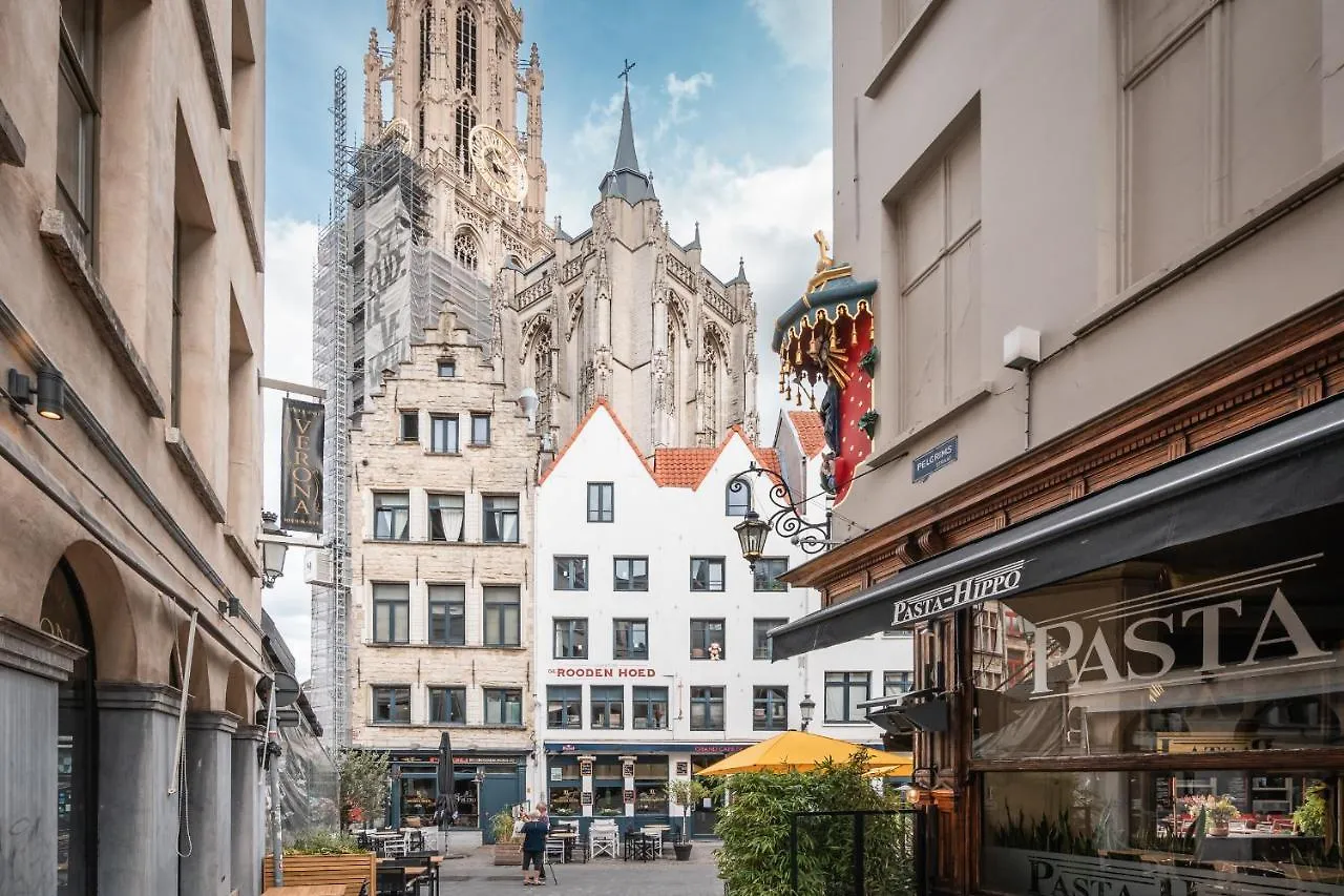 Apartment Tempel Cathedral Lodge In The Heart Of Antwerp Belgium